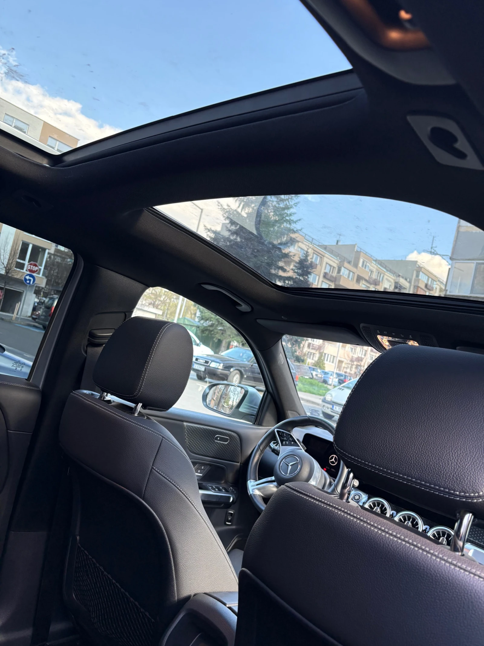 Mercedes-Benz GLB 2.0D, снимка 4 - Автомобили и джипове - 56166423
