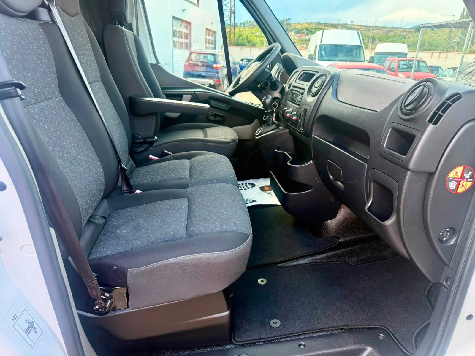 Opel Movano 2.3 MAXI 6-скорости, снимка 9 - Бусове и автобуси - 55277681