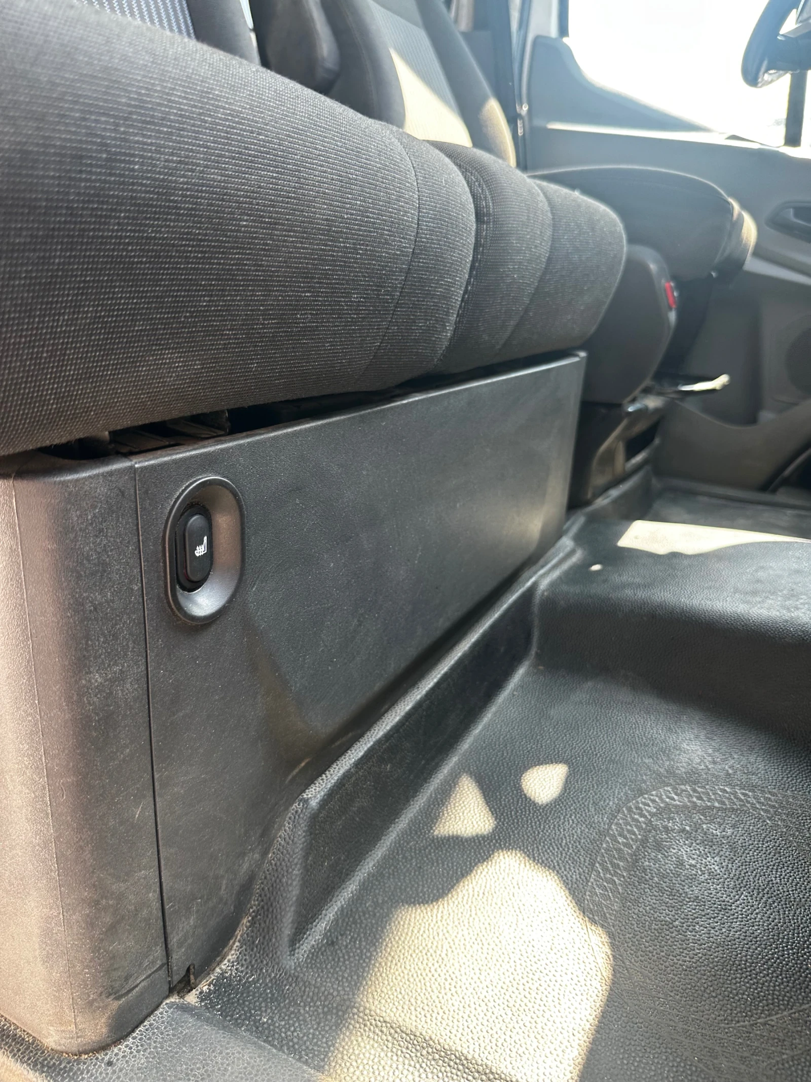 Ford Transit 2.2 TDCI 3.5т Двойна кабина, Двойна гума , снимка 9 - Бусове и автобуси - 55837756