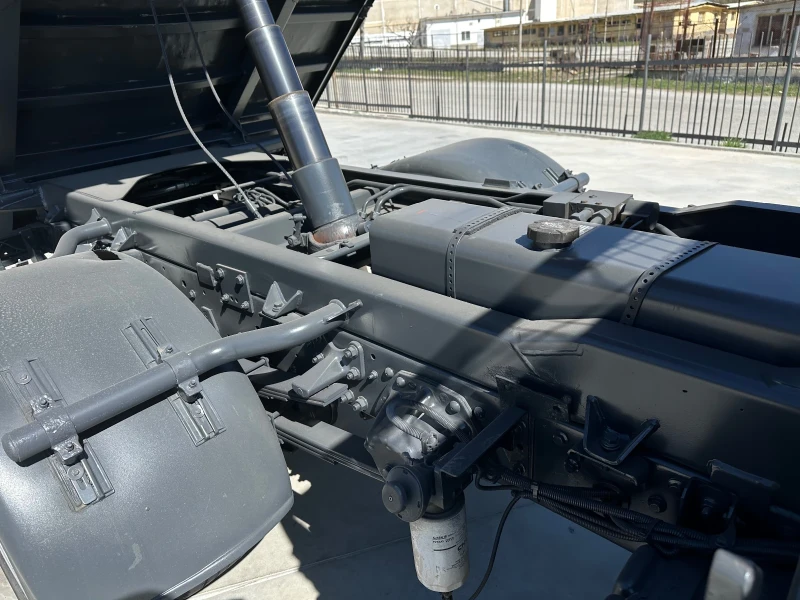 Iveco Eurocargo 80E18* Тристранен самосвал* Топ състояние, снимка 7 - Камиони - 49423370