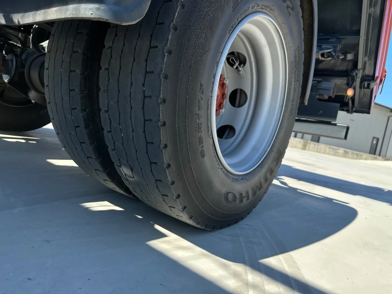 Iveco Eurocargo 80E18* Тристранен самосвал* Топ състояние, снимка 16 - Камиони - 49423370