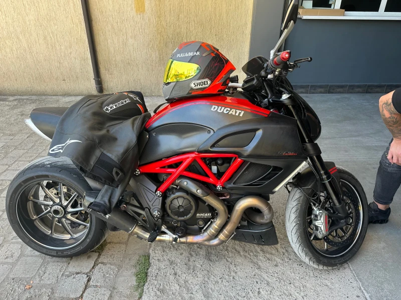 Ducati Diavel Ducati Diavel Carbon