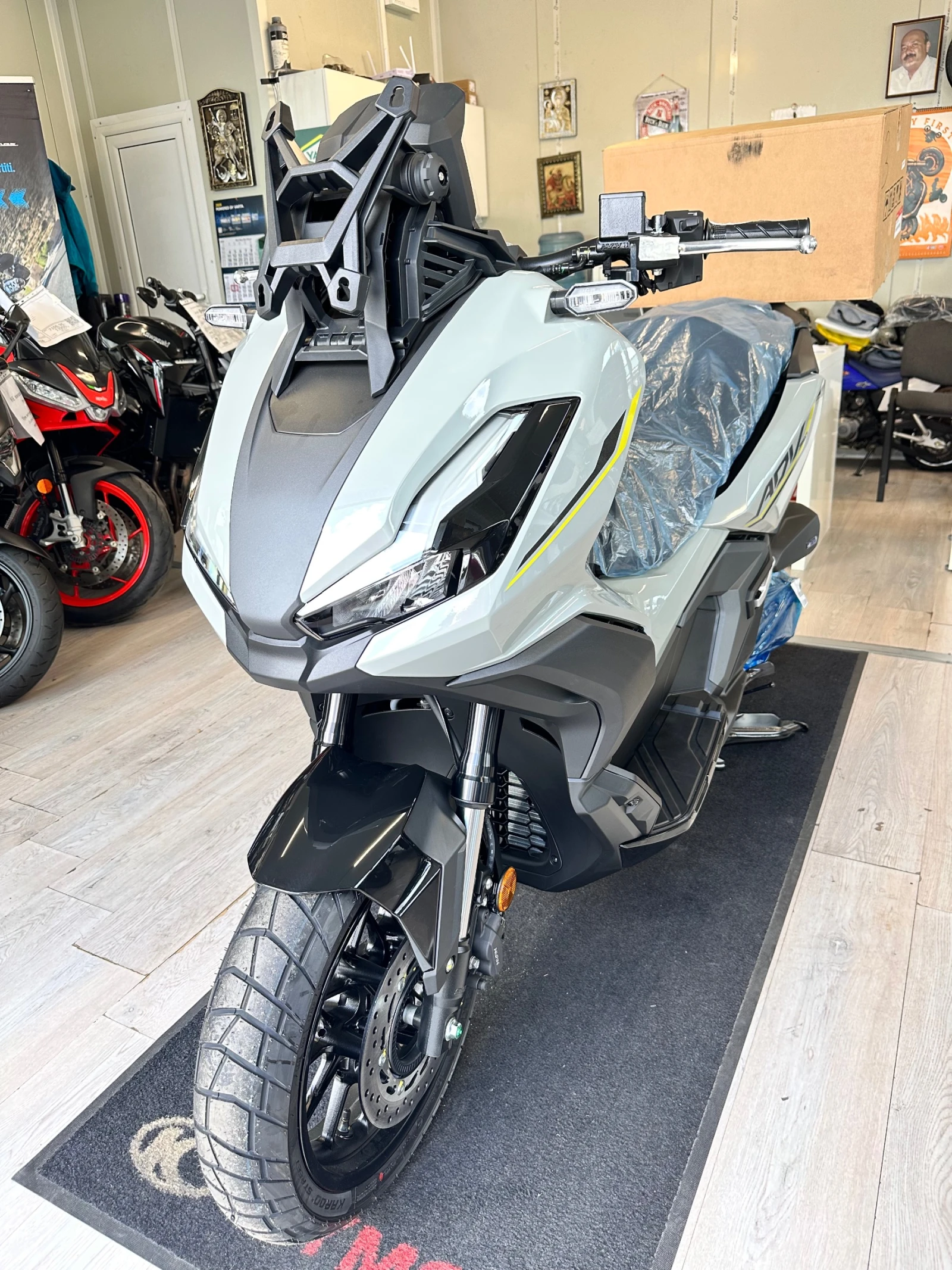 Honda X-ADV 350 Special Edition НОВ!!! 0км., снимка 5 - Мотоциклети и мототехника - 54567371