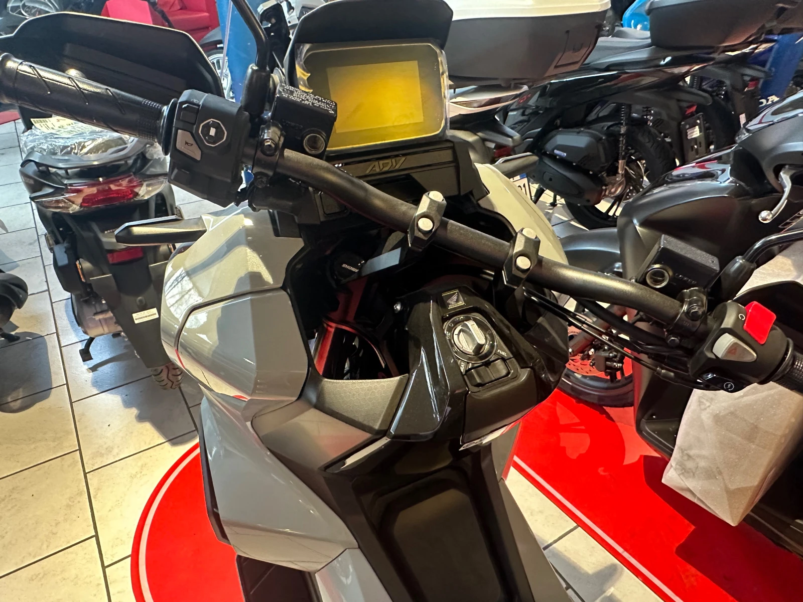 Honda X-ADV 350 Limited Edition НОВ!!! 0км., снимка 3 - Мотоциклети и мототехника - 54567371