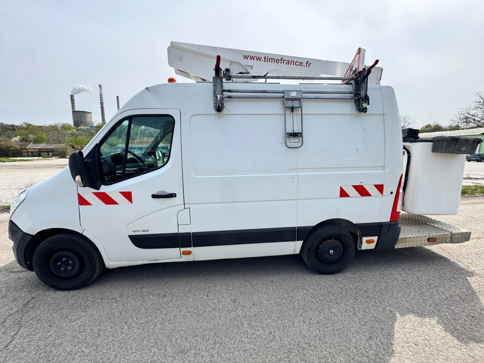 Автовишка Друга марка Renault Master