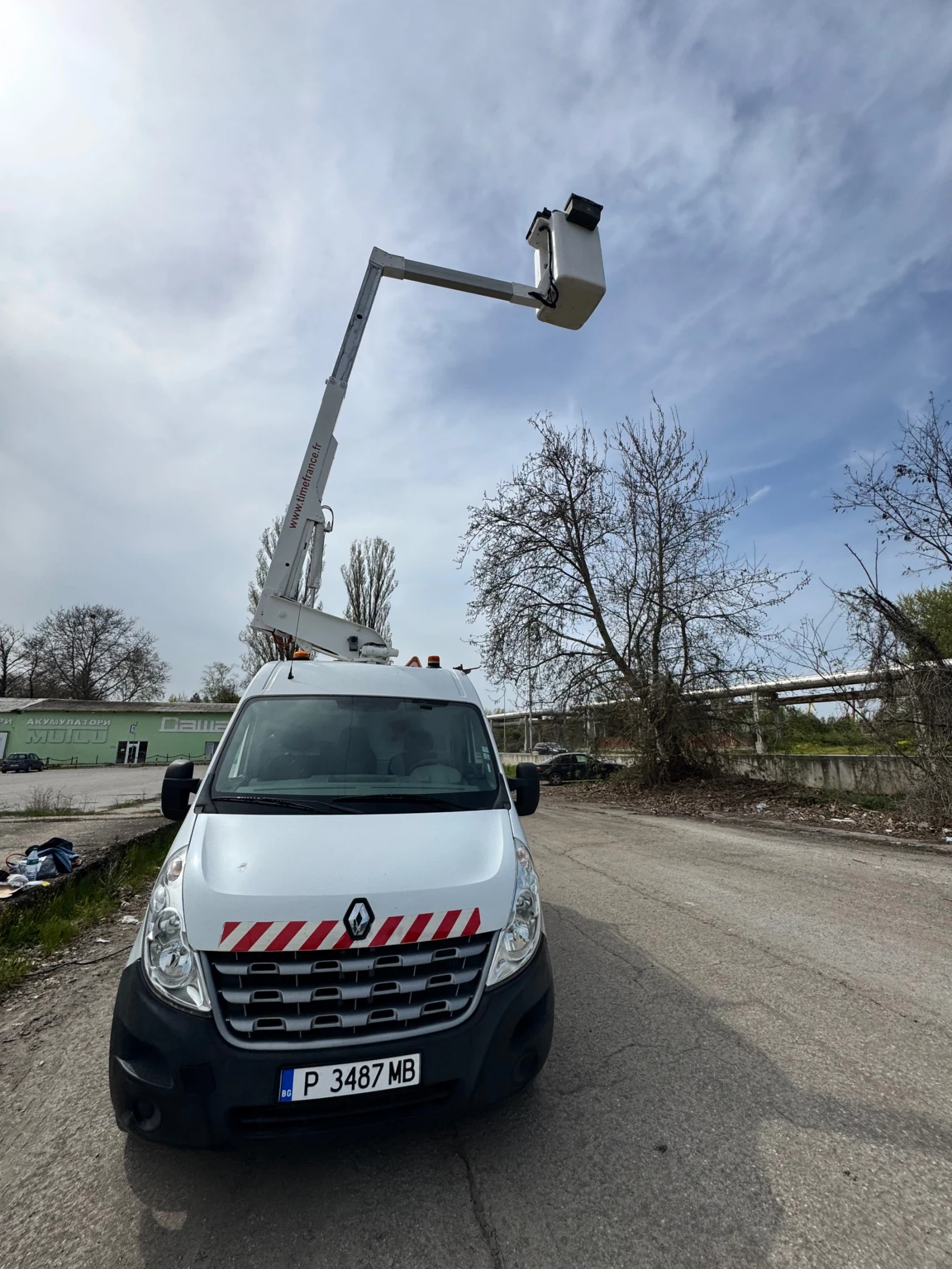 Автовишка Друга марка Renault Master, снимка 5 - Индустриална техника - 54239669