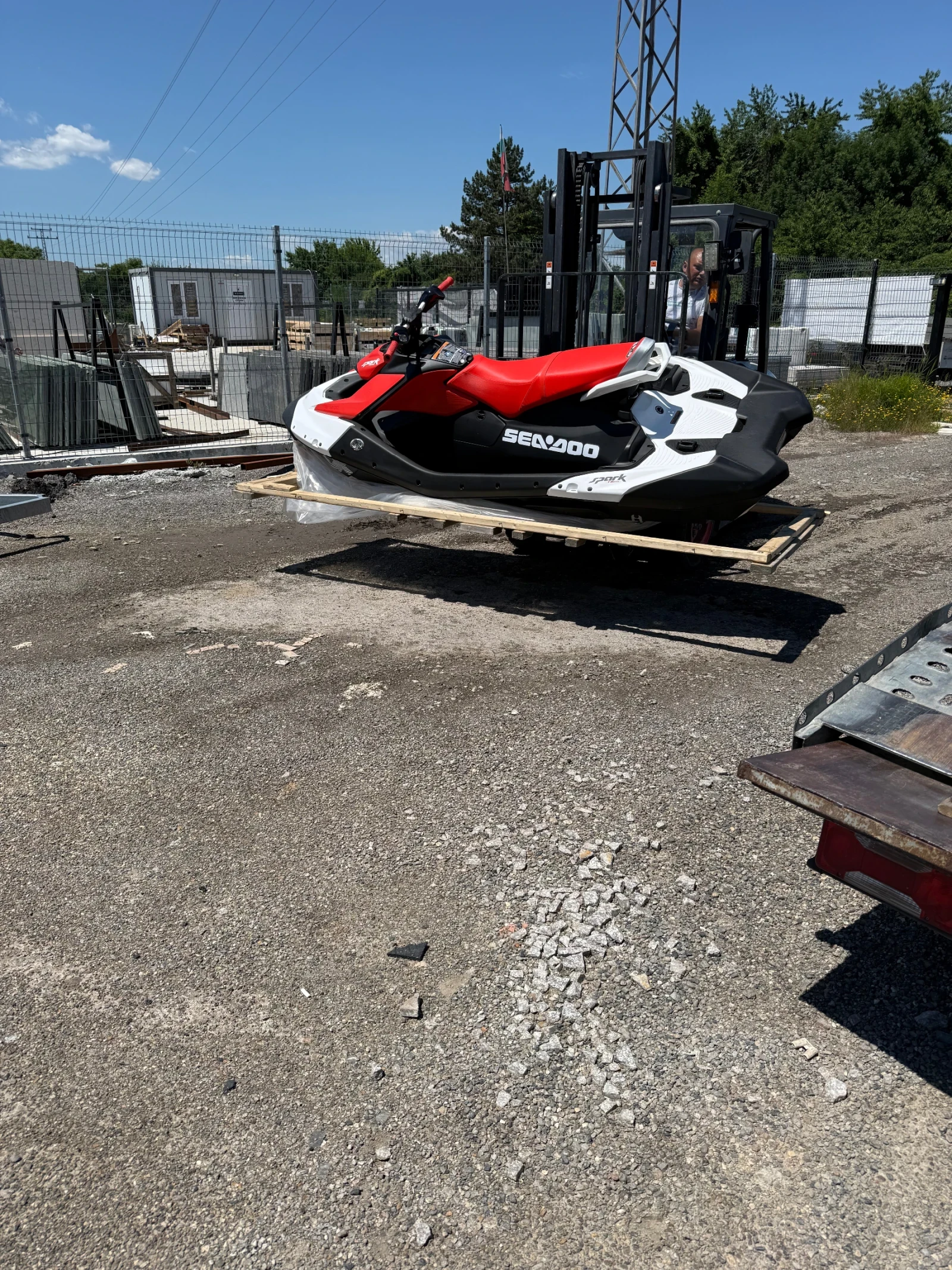 Джет Bombardier Sea Doo Spark 90 3 up, снимка 2 - Воден транспорт - 55125294