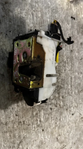 Брава за врата за VW Golf 3 - ZSB 1HA837016, снимка 2 - Части - 53144407