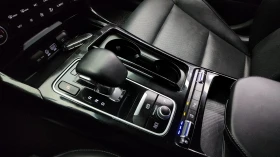 Kia Stinger 2.0* KEYLESS* ПОДГРЕВ ВОЛАН* ЕЛ. БАГАЖНИК* КРАЙНА , снимка 9