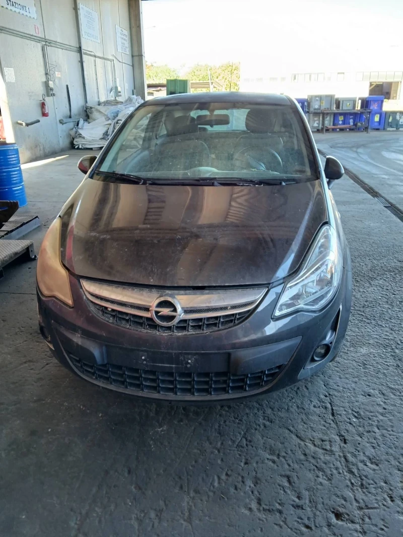 Opel Corsa 1.3 DTC, снимка 1 - Автомобили и джипове - 47264643