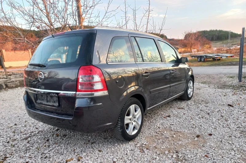 Opel Zafira 1.6 бензин, снимка 3 - Автомобили и джипове - 48144829