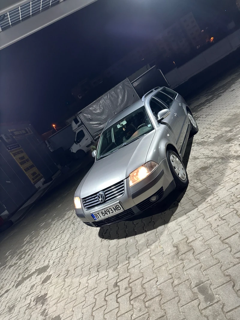 VW Passat, снимка 2 - Автомобили и джипове - 48578793