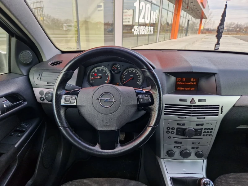 Opel Astra 1.6GTC, снимка 17 - Автомобили и джипове - 48781123