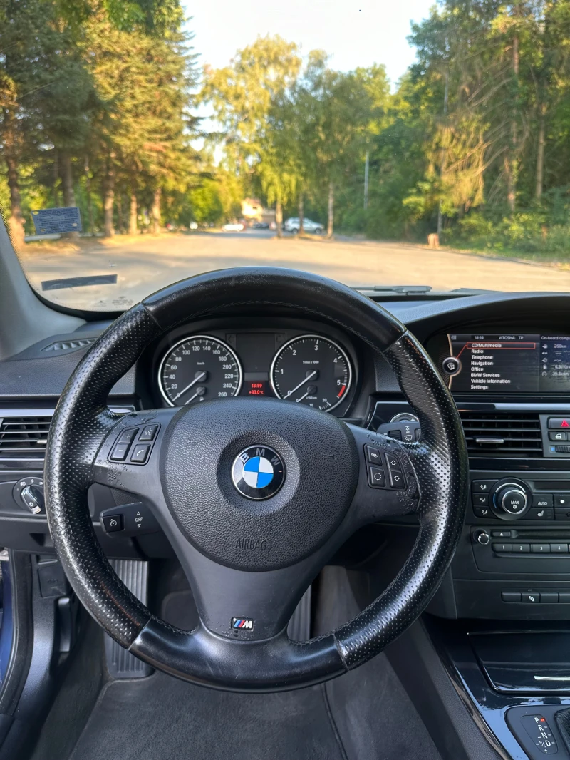 BMW 320, снимка 10 - Автомобили и джипове - 52032274