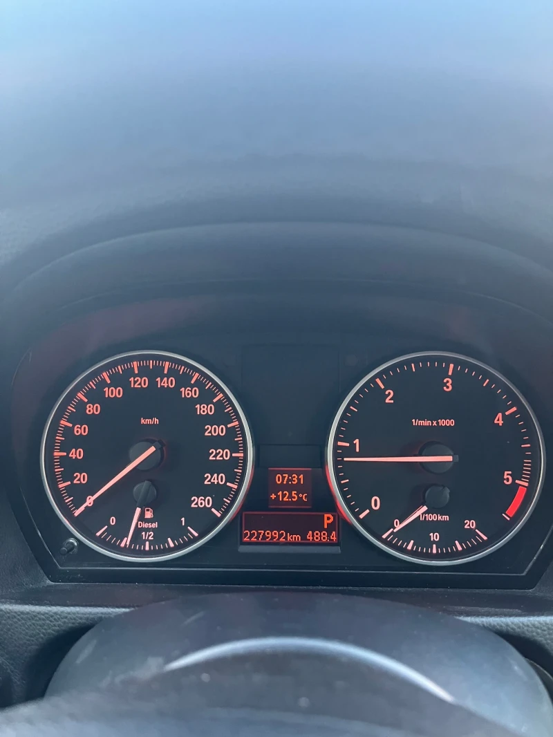 BMW 320, снимка 14 - Автомобили и джипове - 52032274