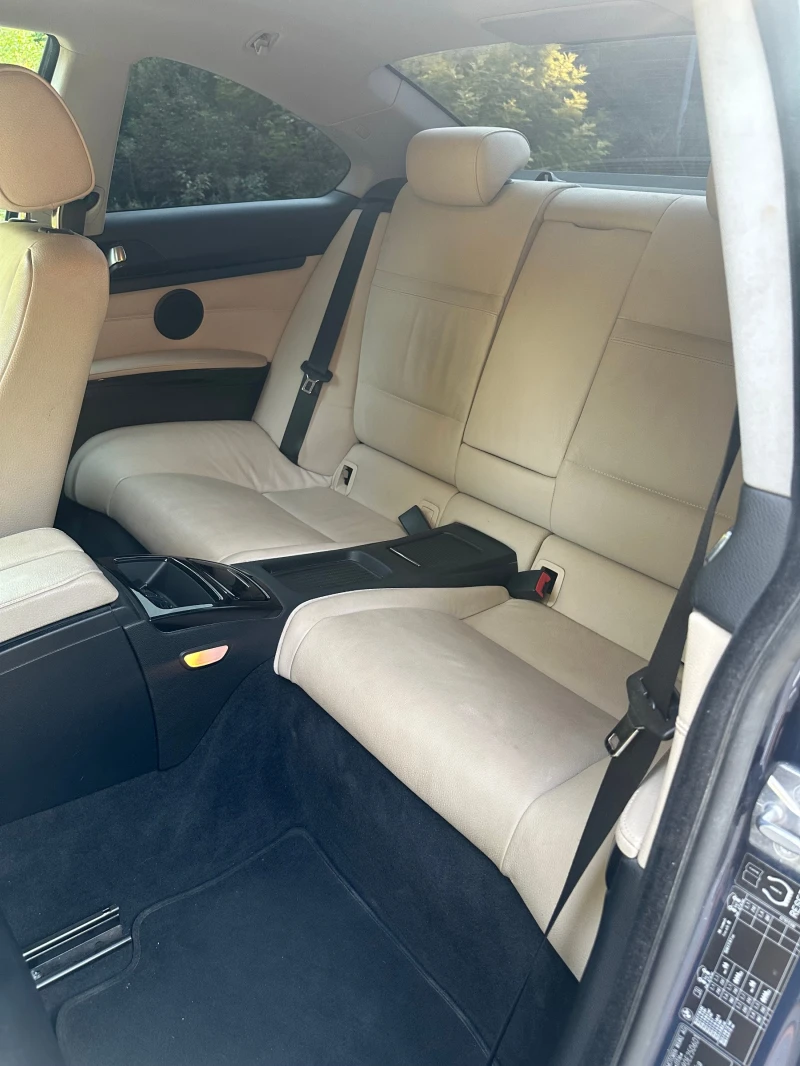 BMW 320, снимка 11 - Автомобили и джипове - 52032274