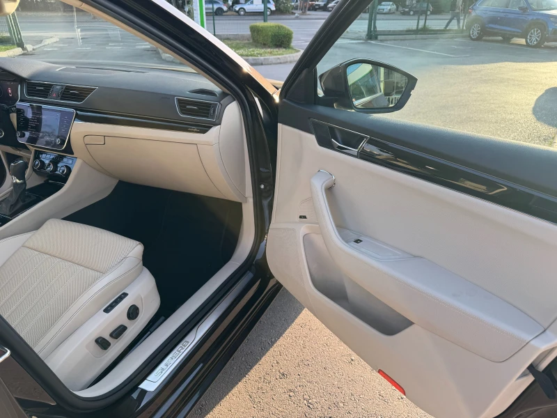 Skoda Superb Facelift L&K, снимка 6 - Автомобили и джипове - 52539317