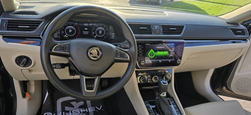Skoda Superb Facelift L&K, снимка 8 - Автомобили и джипове - 52539317