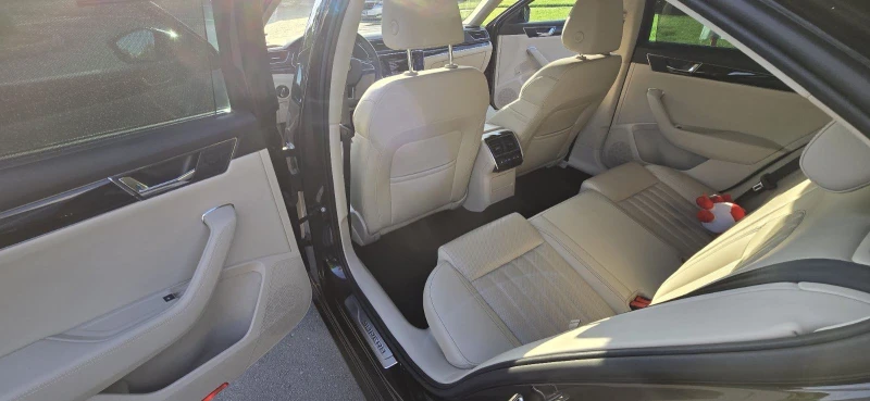 Skoda Superb Facelift L&K, снимка 10 - Автомобили и джипове - 52539317