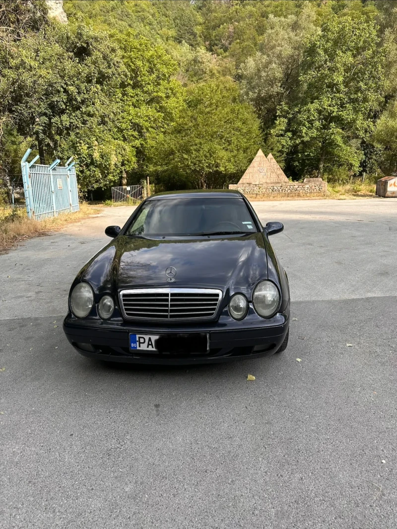 Mercedes-Benz CLK W208, снимка 3 - Автомобили и джипове - 52170043