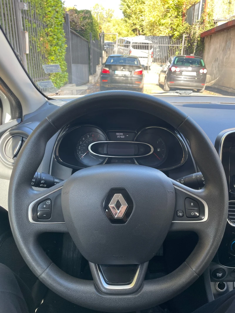Renault Clio IV 1.2 73hp, снимка 7 - Автомобили и джипове - 52194626