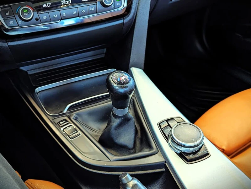 BMW 340 РЪЧКА/MPACKET/ШИБЕДАХ/AWD, снимка 13 - Автомобили и джипове - 52663118