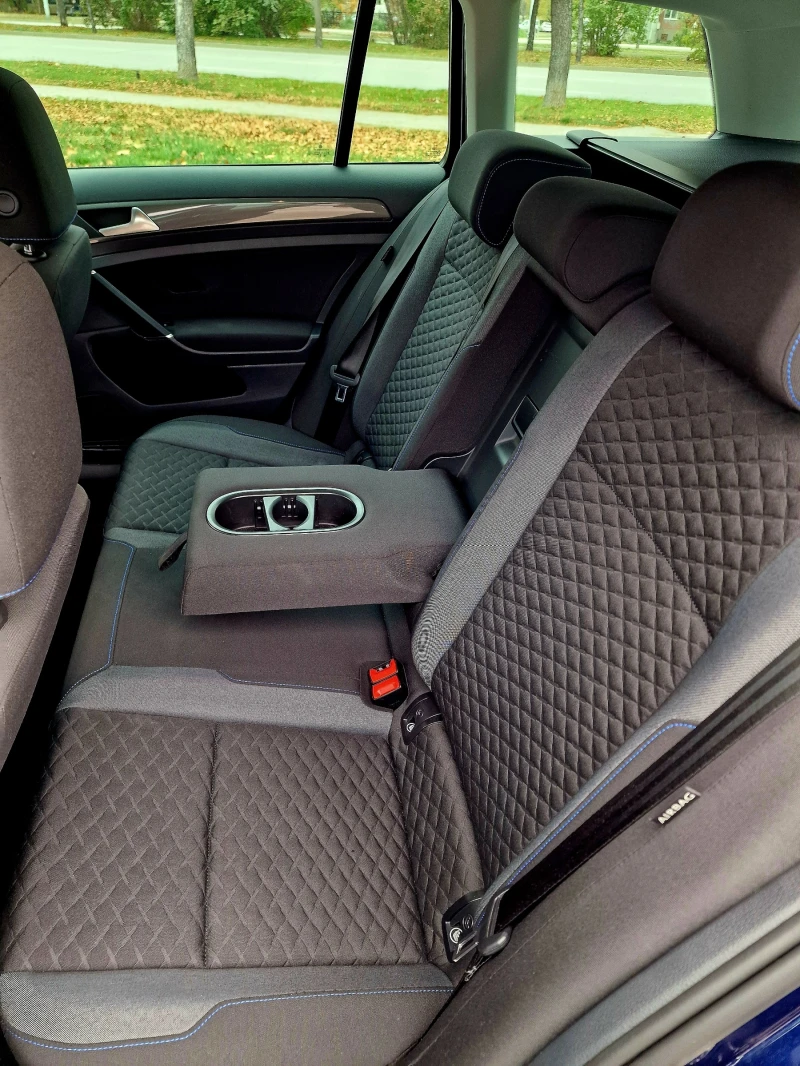 VW Golf 7.5 JOIN, дистроник, matrix, дигитално табло, dsg7, снимка 8 - Автомобили и джипове - 53072306