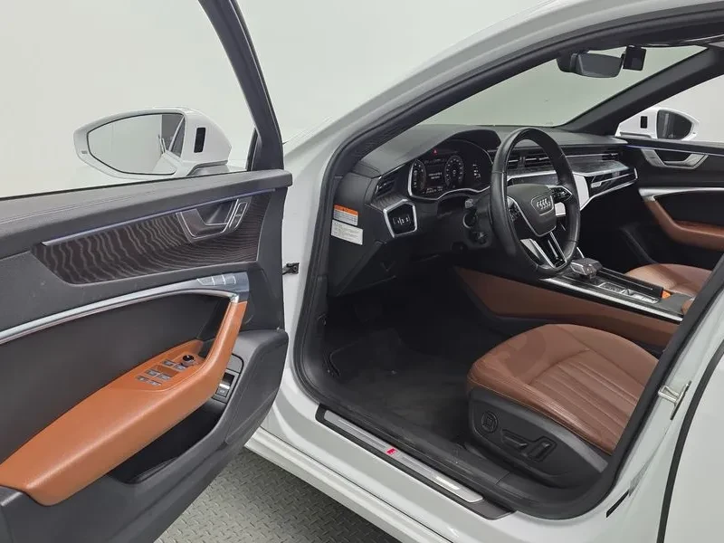 Audi A6 (C8) 45 Tfsi Premium, снимка 10 - Автомобили и джипове - 54976959