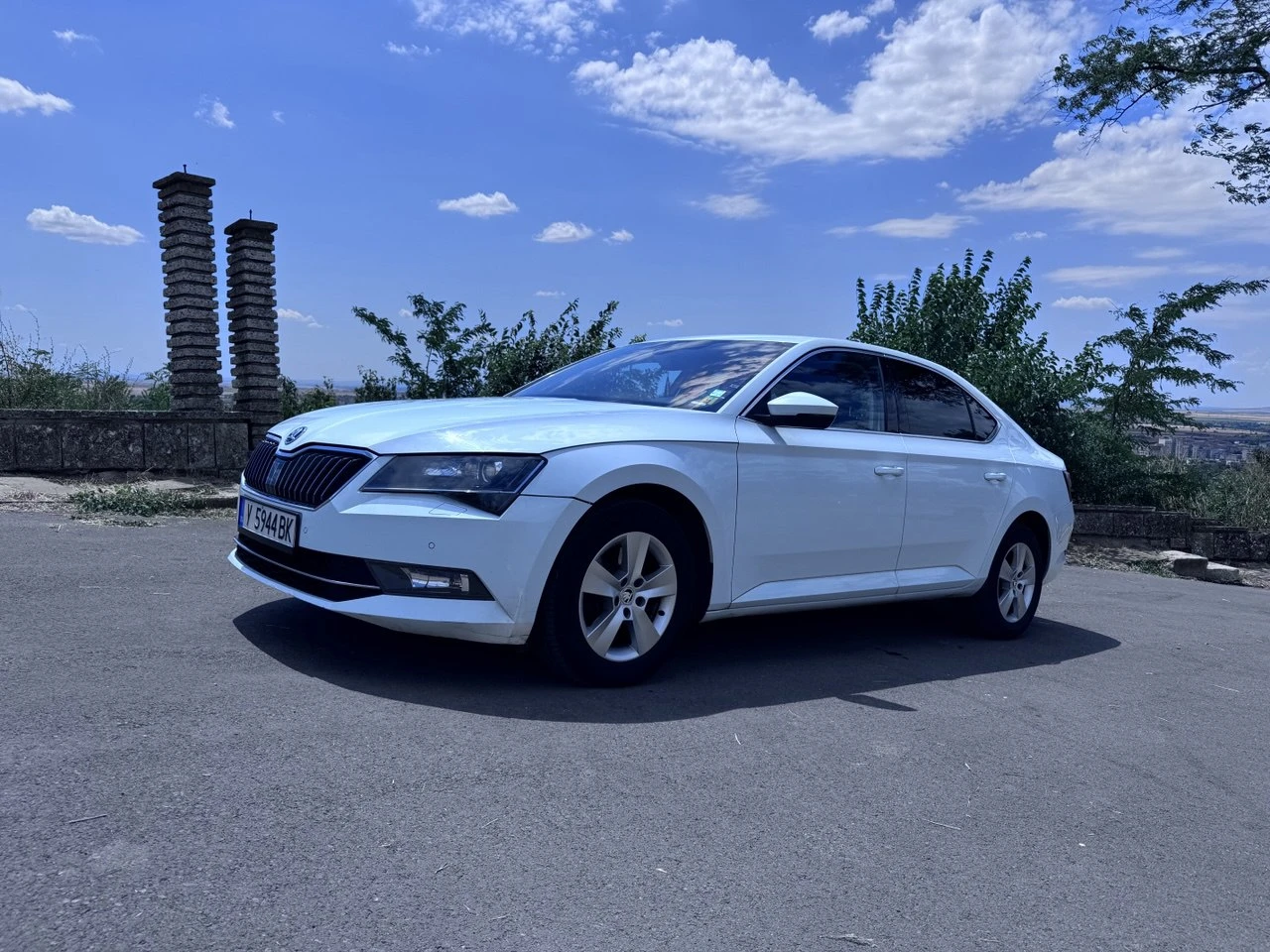 Skoda Superb 2.0 190кс * 4х4* DSG* NAVI* , снимка 1