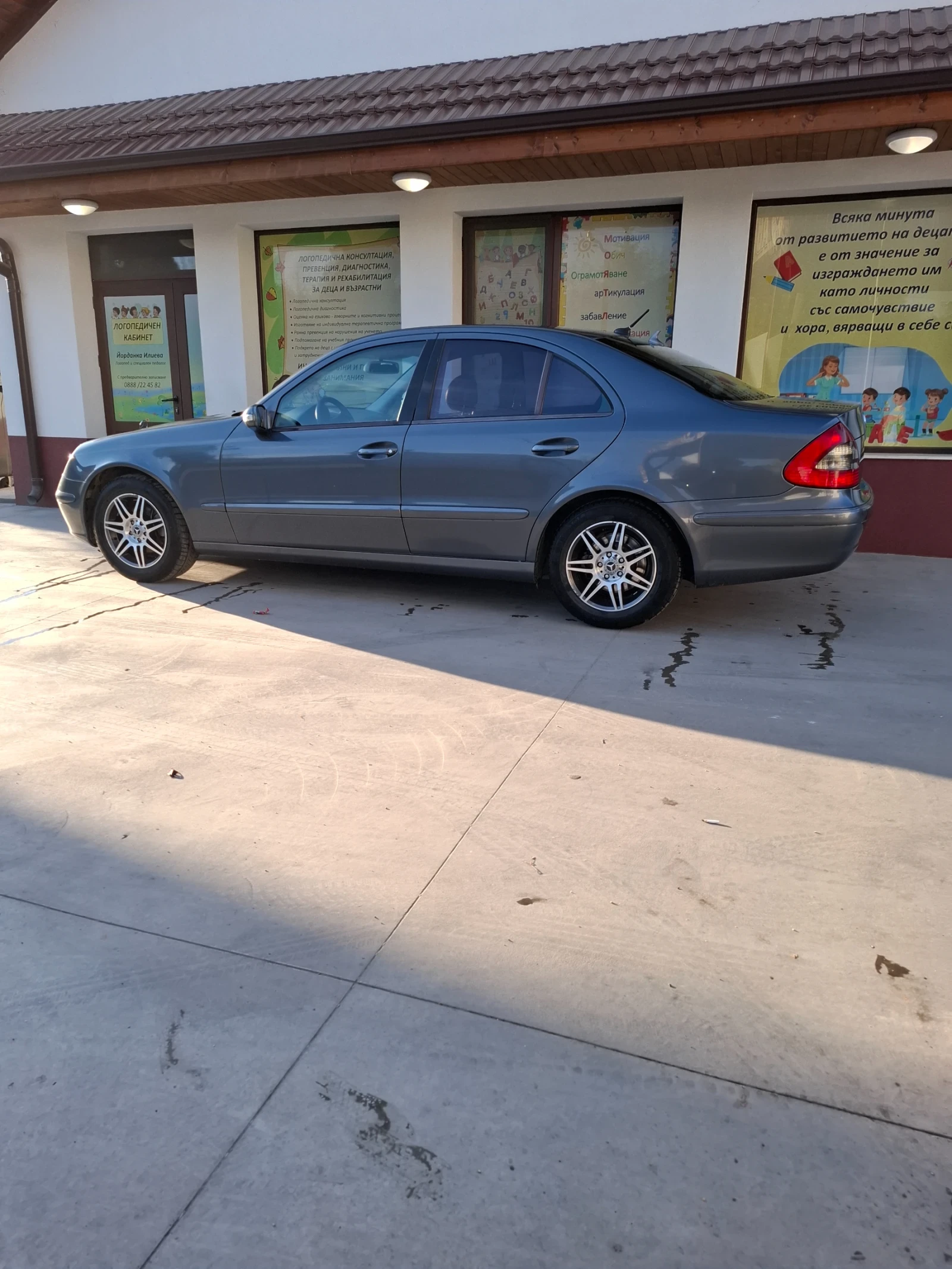 Mercedes-Benz E 200  - изображение 3