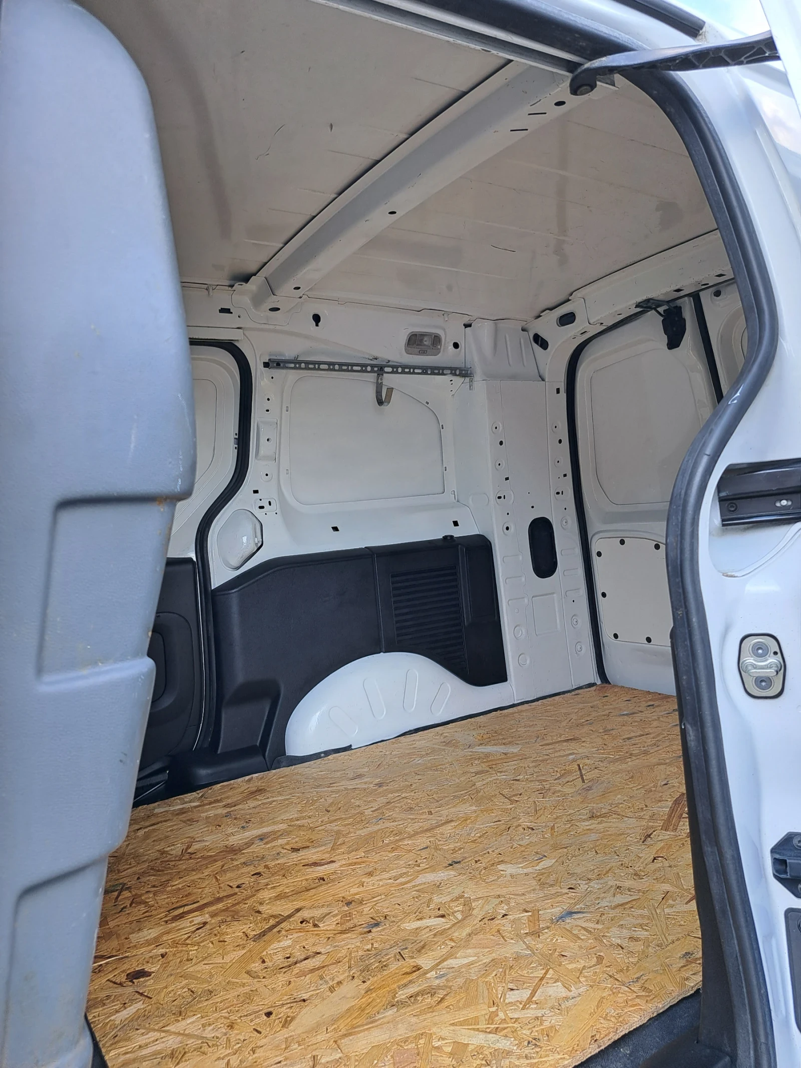 Citroen Berlingo 1.6HDI MAXI 90p.s E5A.AUTOMATIC.FACE - изображение 8
