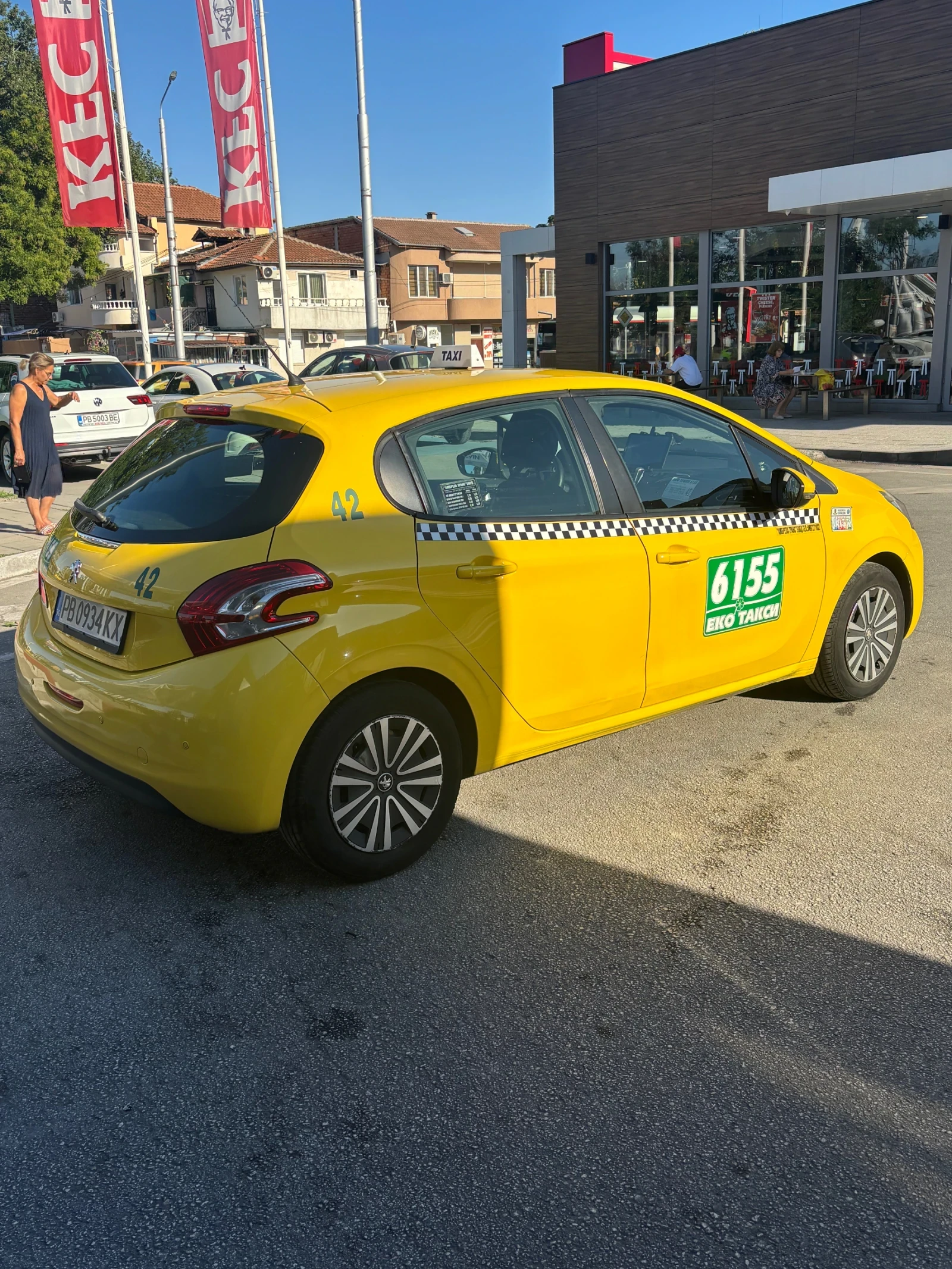 Peugeot 208  - изображение 5