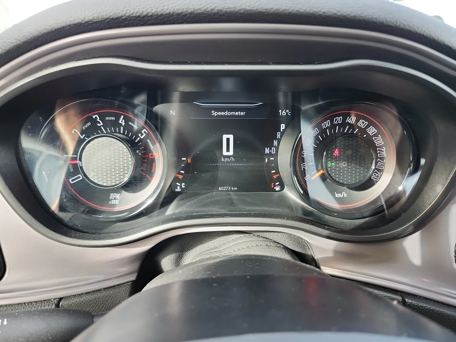 Dodge Challenger RT * * CARFAX * * АВТО КРЕДИТ * *  - изображение 7