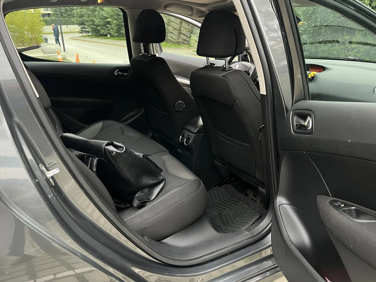 Peugeot 308  - изображение 9