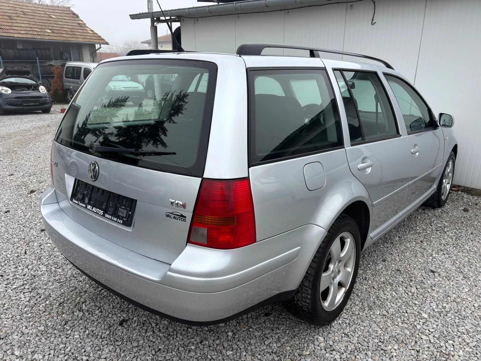 VW Golf 1.9TDI 90 кс 2004 г Възможен Бартер - изображение 4