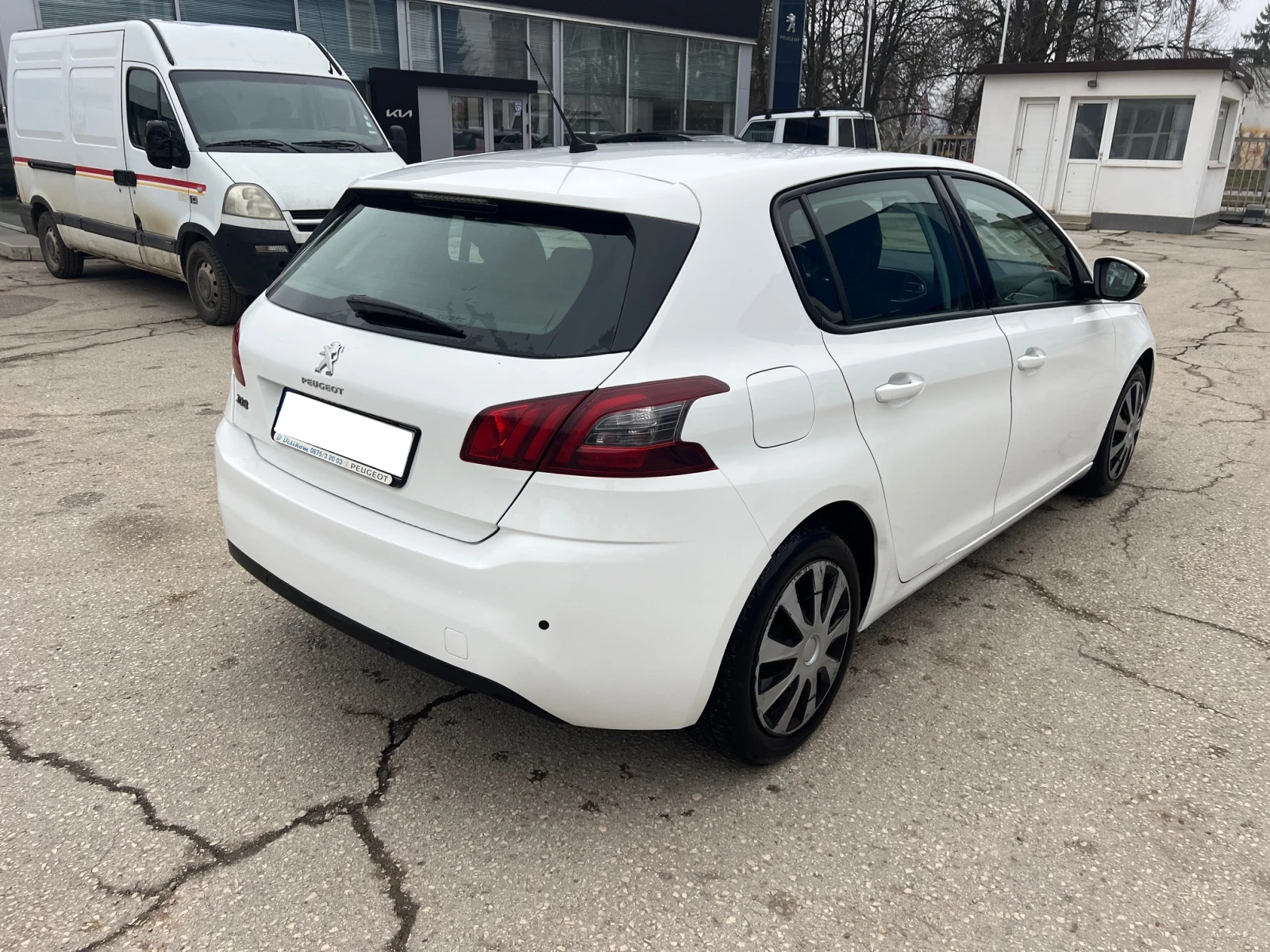 Peugeot 308 1.5 e-HDi 102 - изображение 3