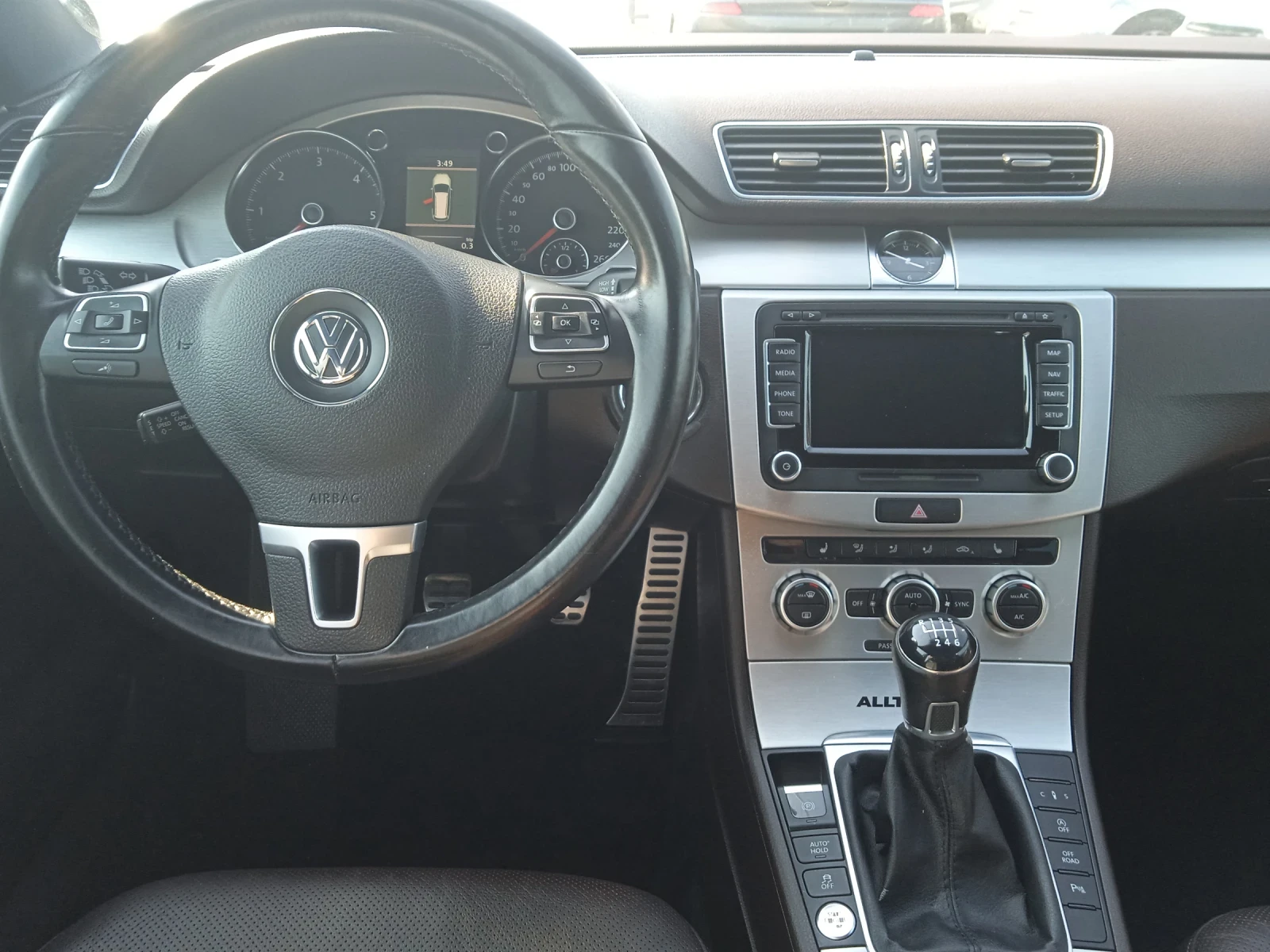 VW Alltrack 2.0 TDI altrak, снимка 13 - Автомобили и джипове - 53737471