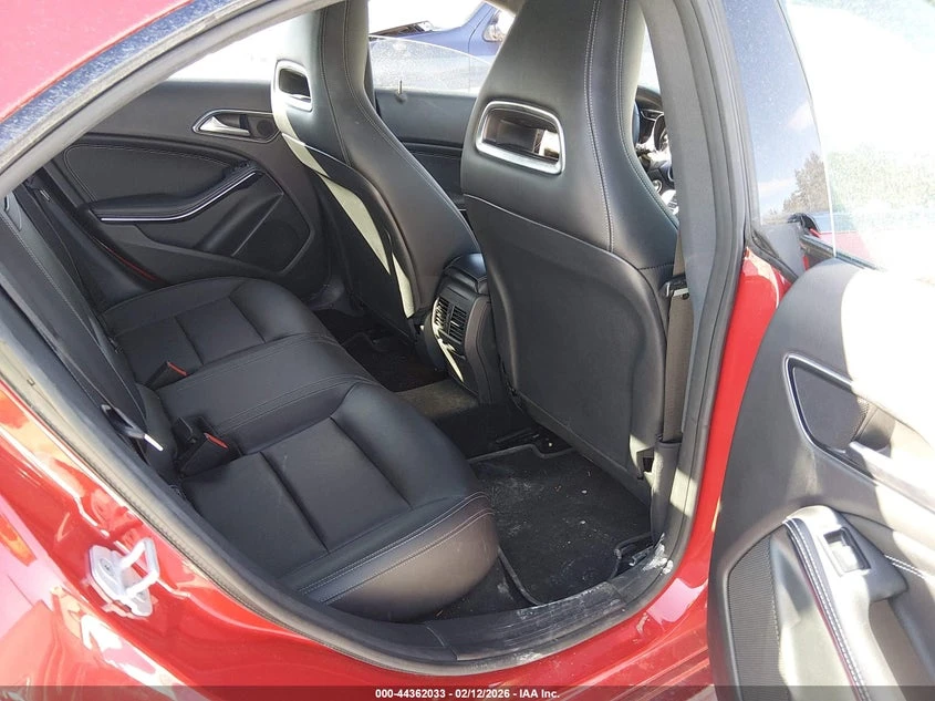 Mercedes-Benz CLA 250 * 4Matic* , снимка 8 - Автомобили и джипове - 53817183