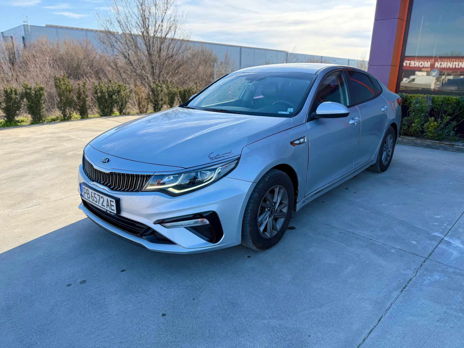 Kia K5 2.0i газ  | Auto.bg — изображение 1