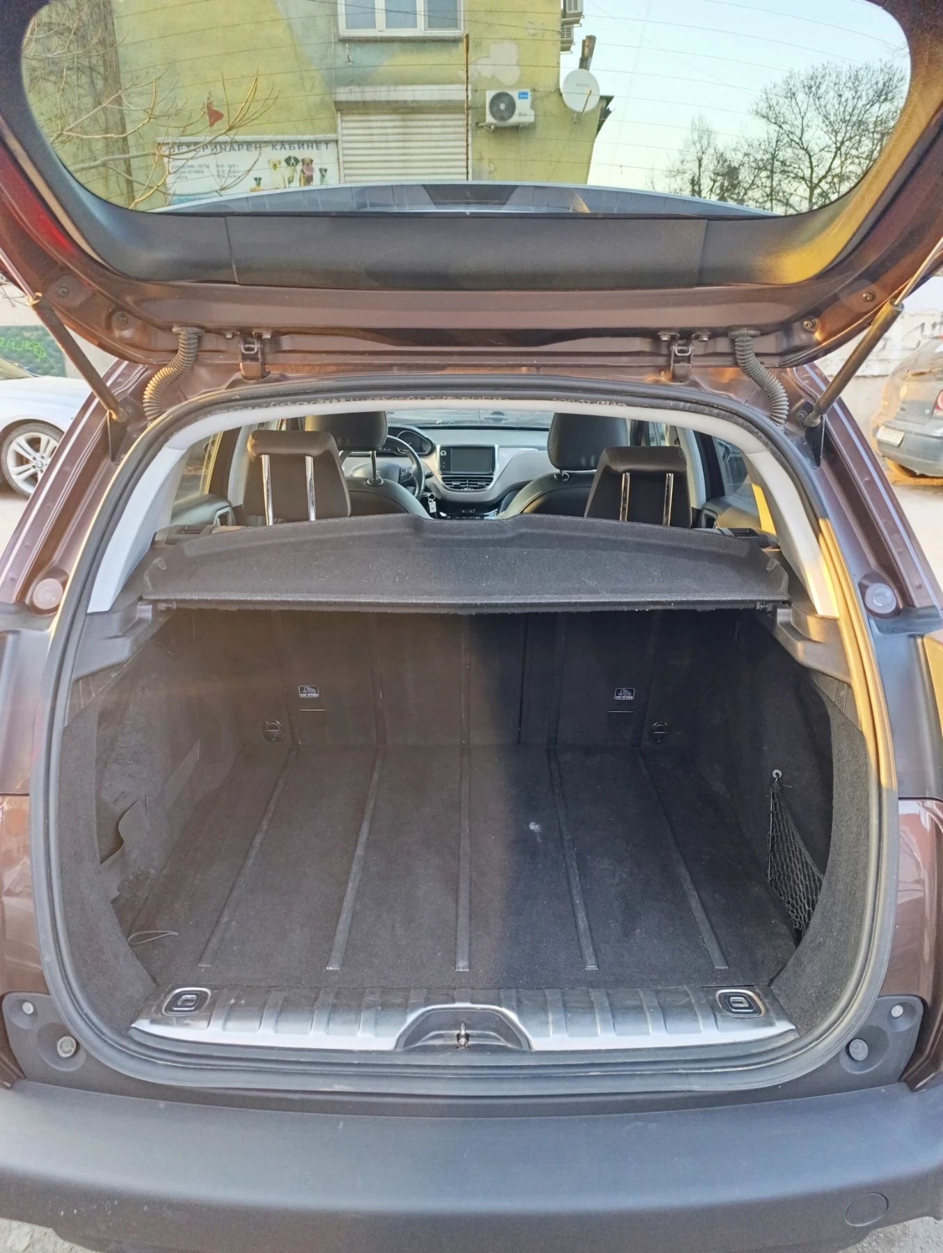 Peugeot 2008 1.6, снимка 7 - Автомобили и джипове - 53866364