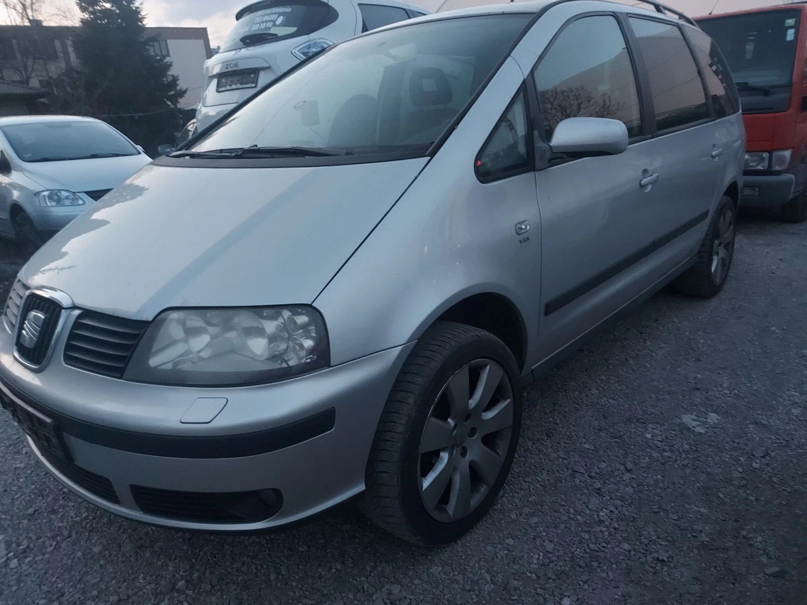 Seat Alhambra, снимка 2 - Автомобили и джипове - 53868614