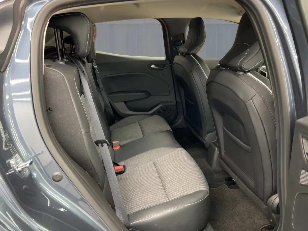 Renault Clio TCe90/91HP/INTENS/360/NAVI/LED/CPLAY/985g, снимка 16 - Автомобили и джипове - 53997885