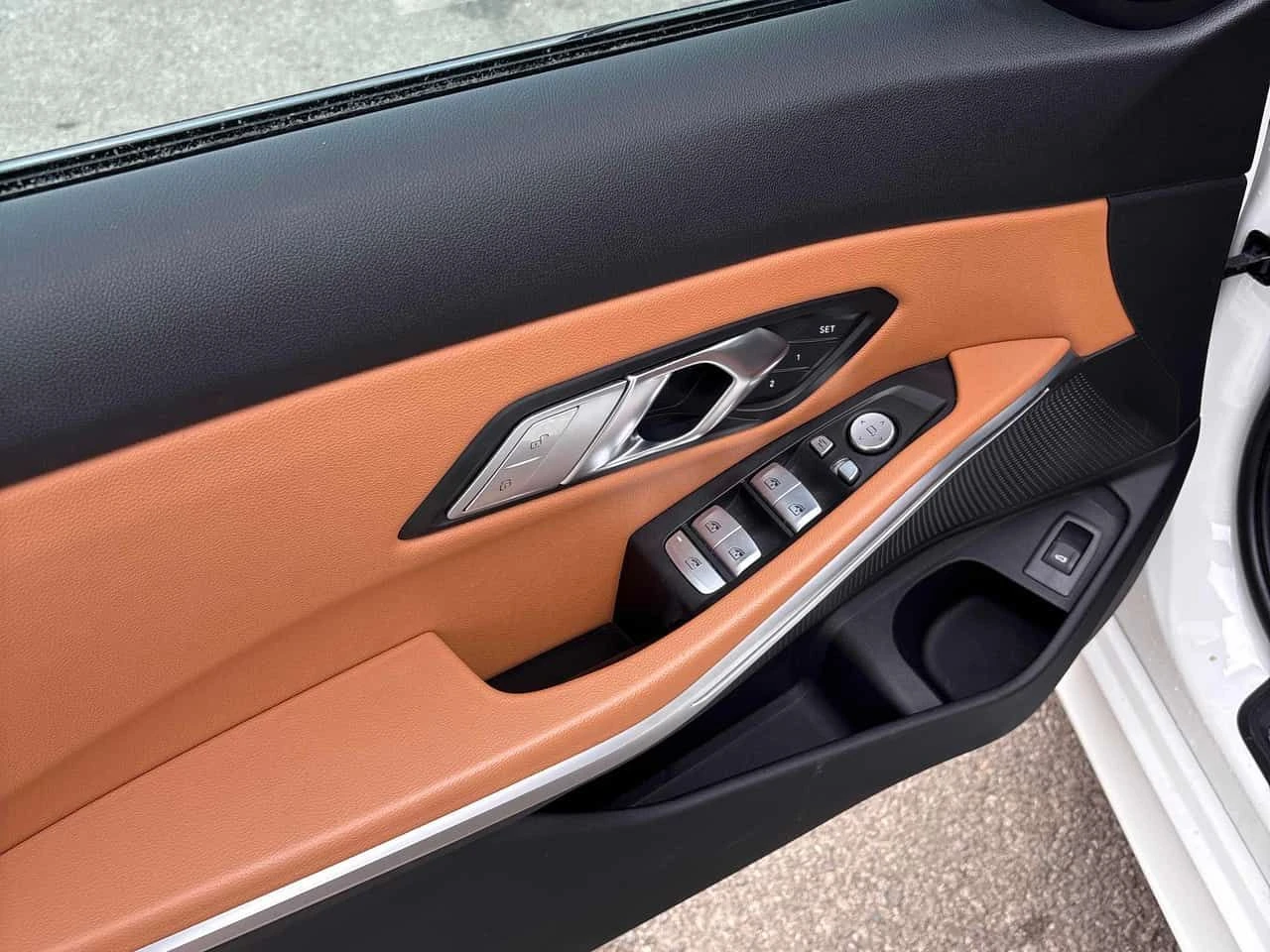 BMW 330 * xDrive * M PACK* ПАНОРАМА* КАМЕРА* , снимка 11 - Автомобили и джипове - 54214334