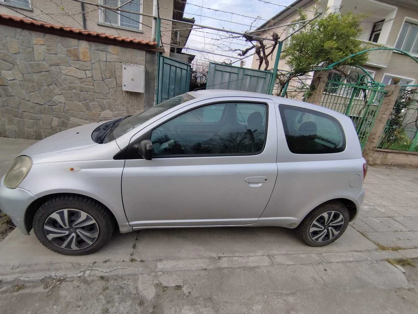 Toyota Yaris, снимка 5 - Автомобили и джипове - 54220369