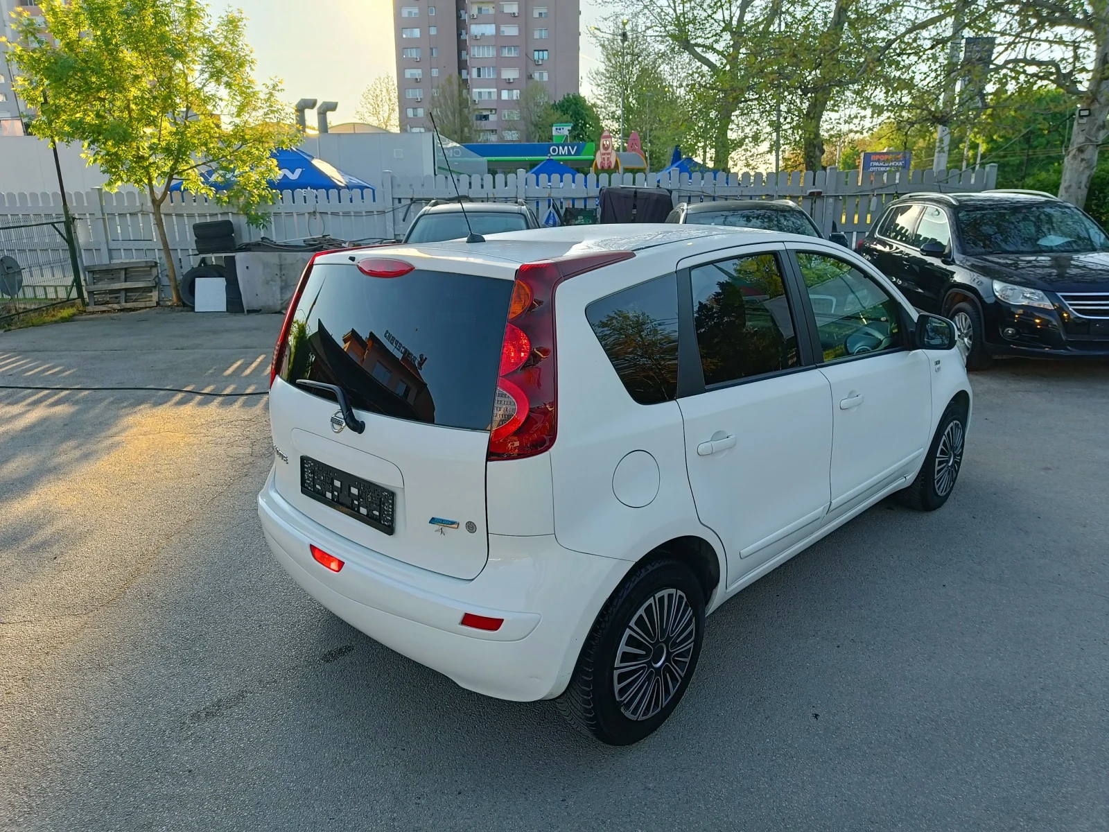 Nissan Note 1.4 GAZ 90, снимка 5 - Автомобили и джипове - 54316054