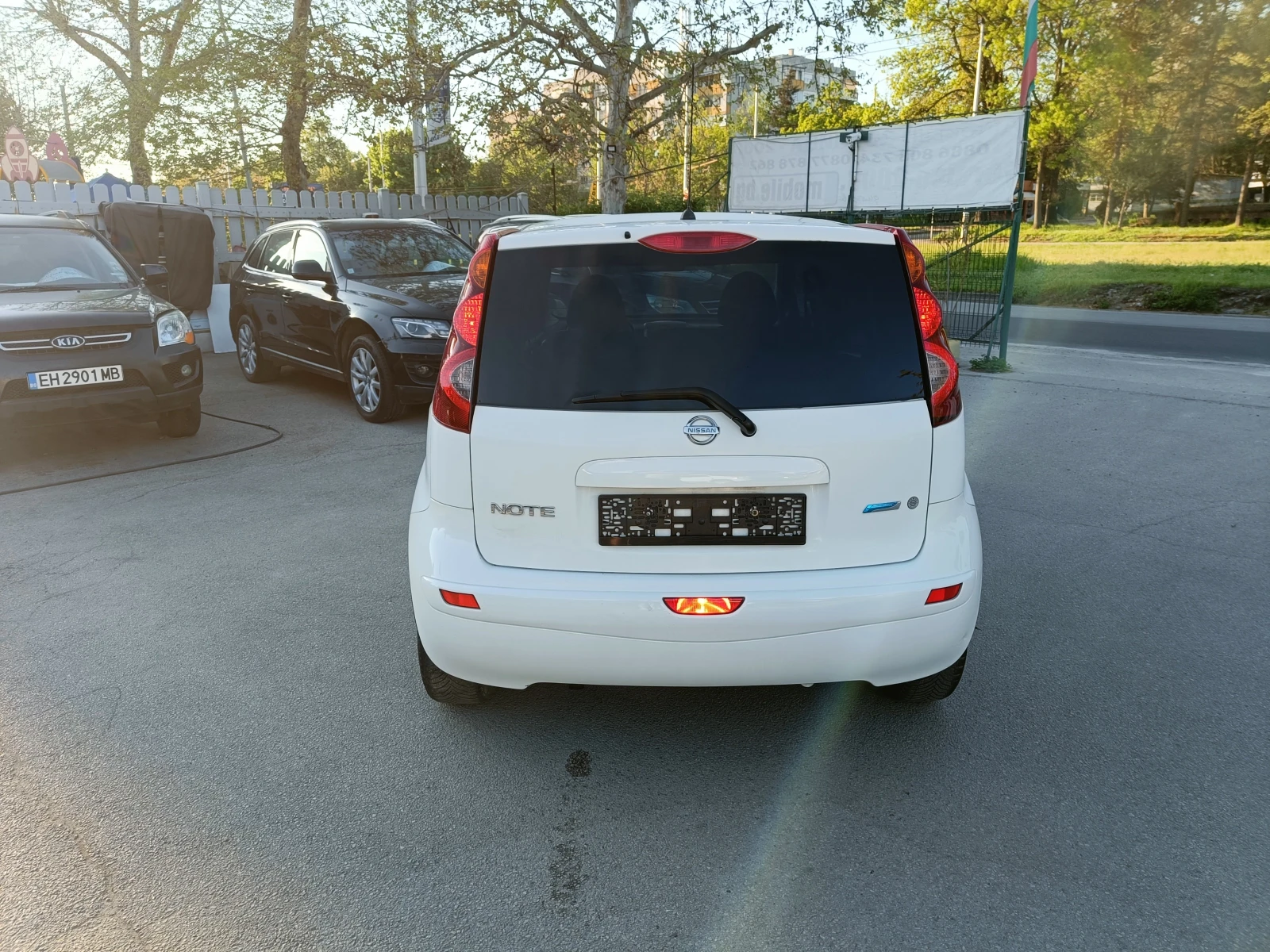 Nissan Note 1.4 GAZ 90, снимка 6 - Автомобили и джипове - 54316054