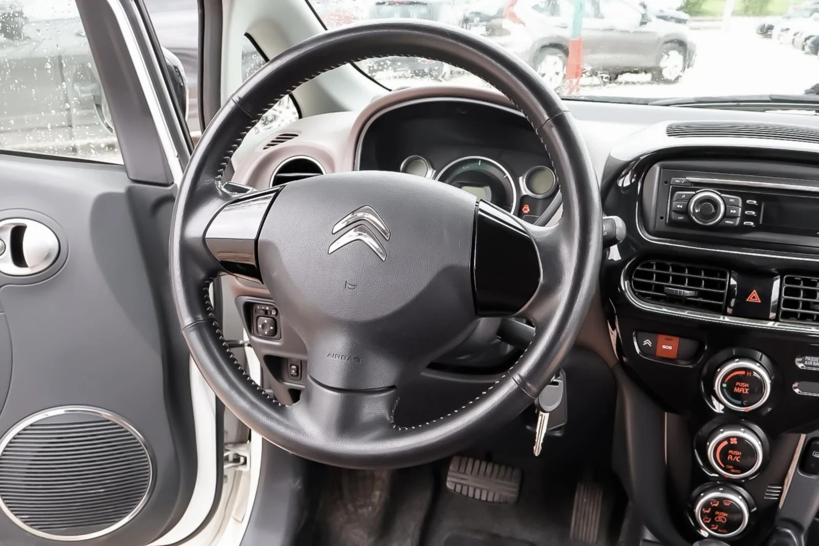 Citroen C - Zero Elektro, снимка 15 - Автомобили и джипове - 54404691