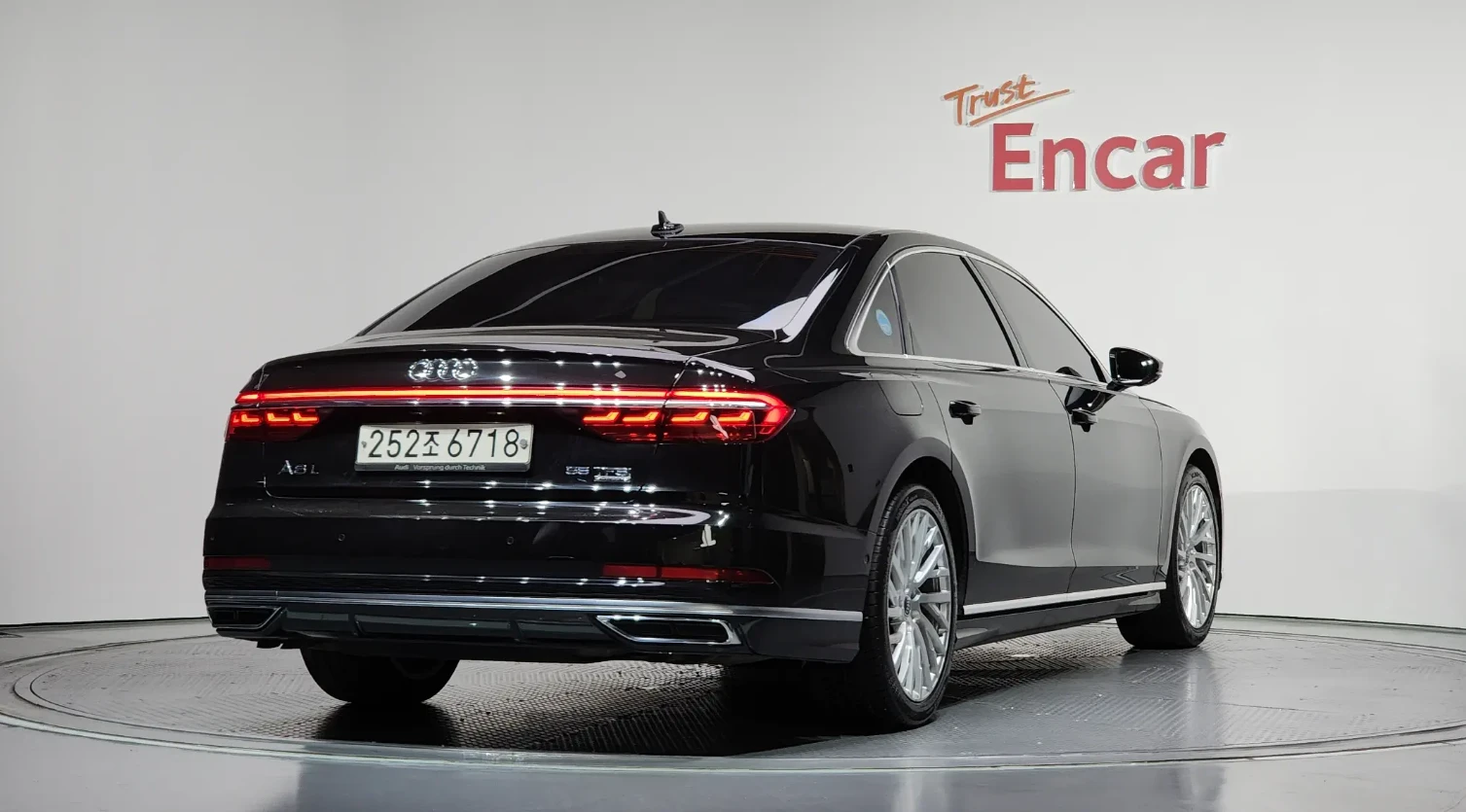 Audi A8 BANG&OLUFSEN, снимка 2 - Автомобили и джипове - 55218388