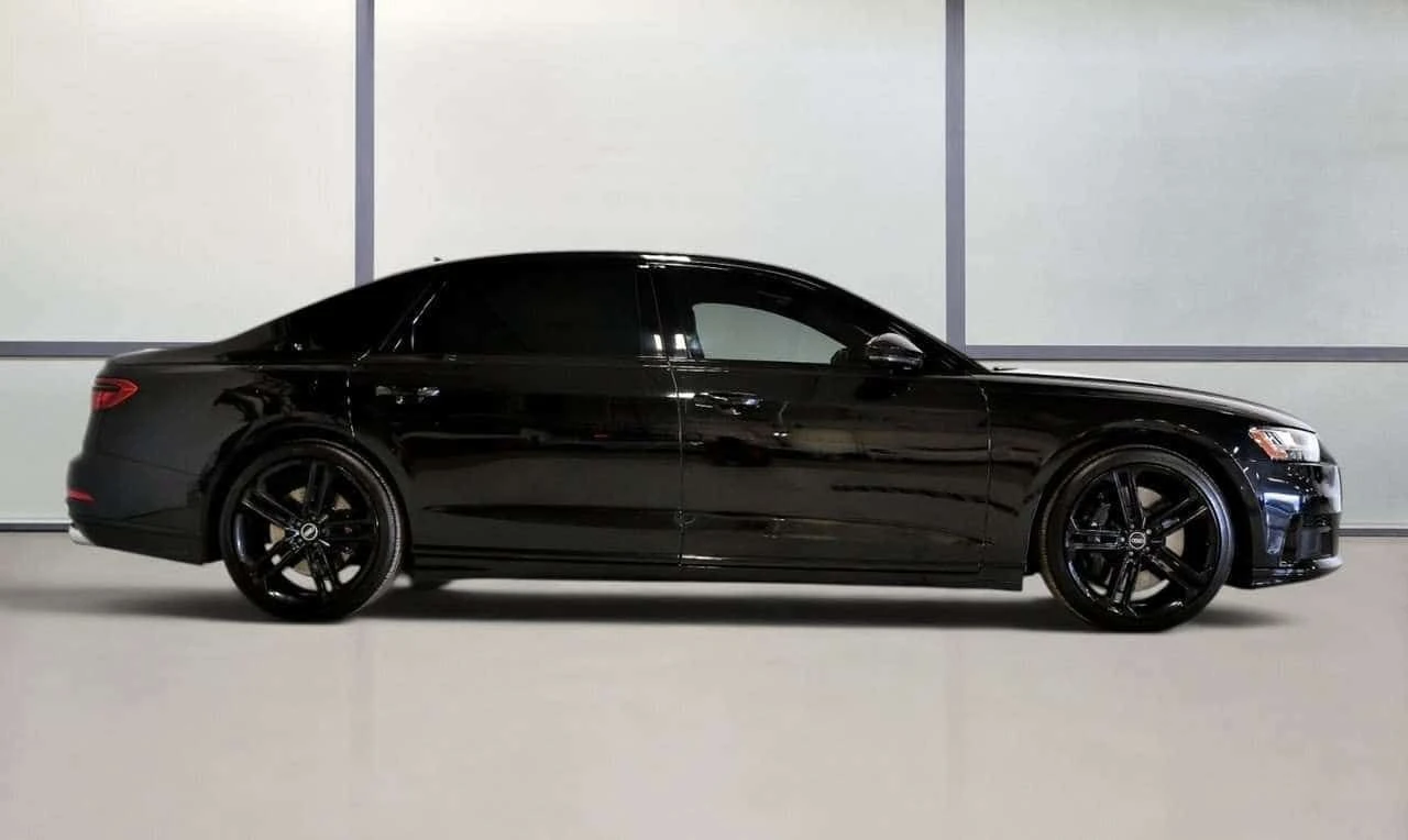 Audi S8 Quattro 4.0T 563 HP / Black Optics / Driver Assist, снимка 6 - Автомобили и джипове - 55431842