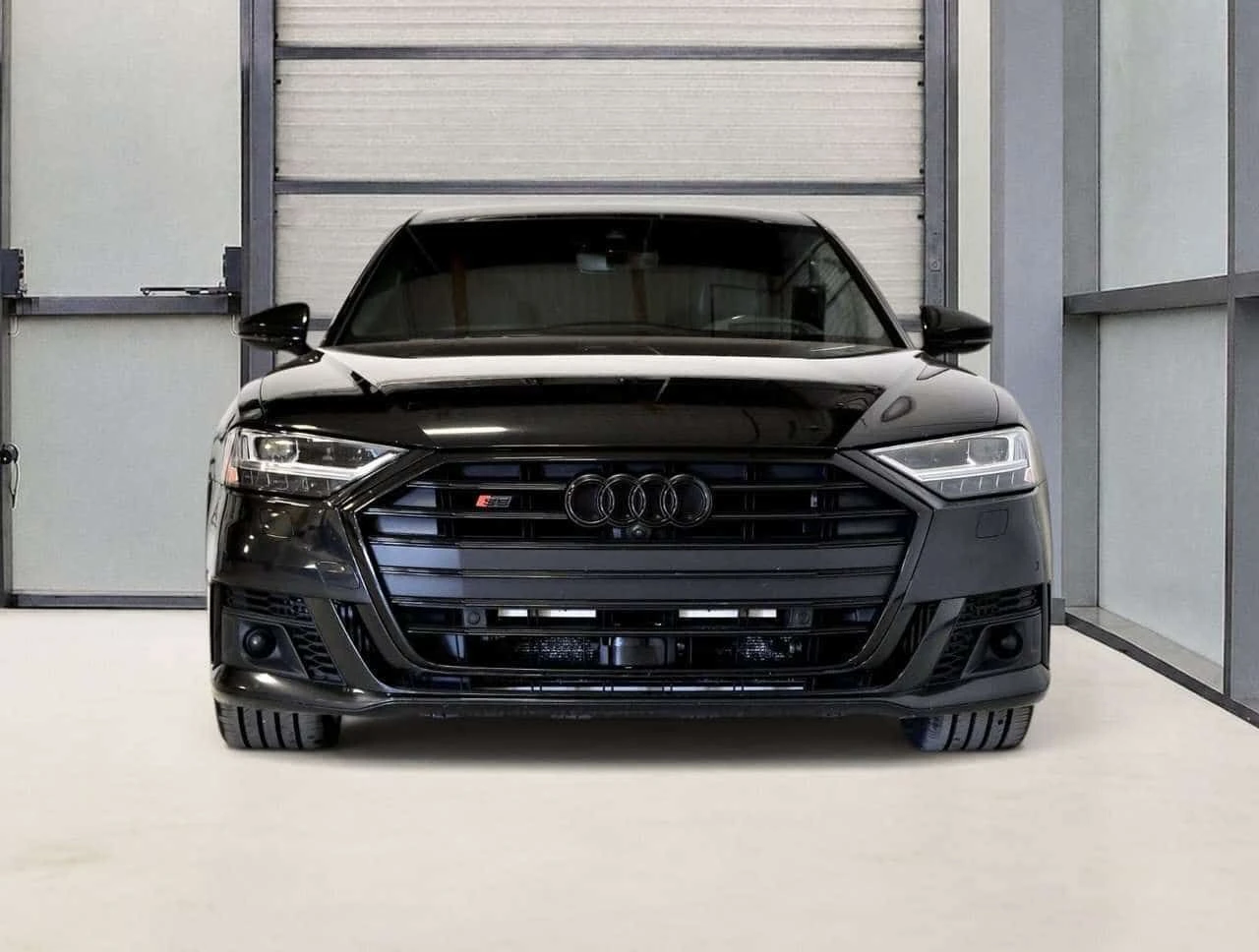 Audi S8 Quattro 4.0T 563 HP / Black Optics / Driver Assist, снимка 5 - Автомобили и джипове - 55431842